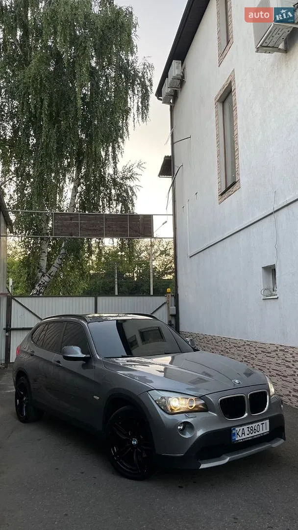 2010 BMW X1 - мініатюра 2