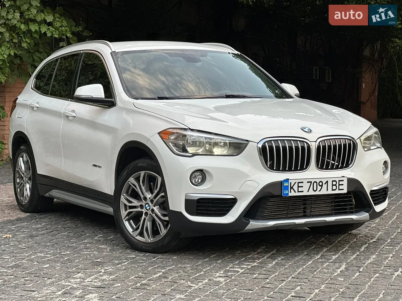 2016 BMW X1 - мініатюра 16