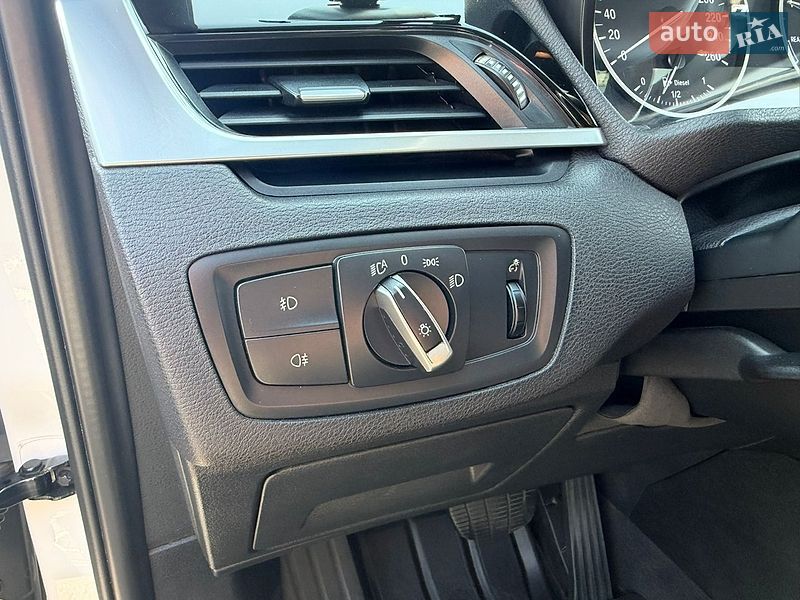 Внедорожник / Кроссовер BMW X1 2016 в Киеве фото 32 Внедорожник / Кроссовер BMW X1 2016 в Киеве