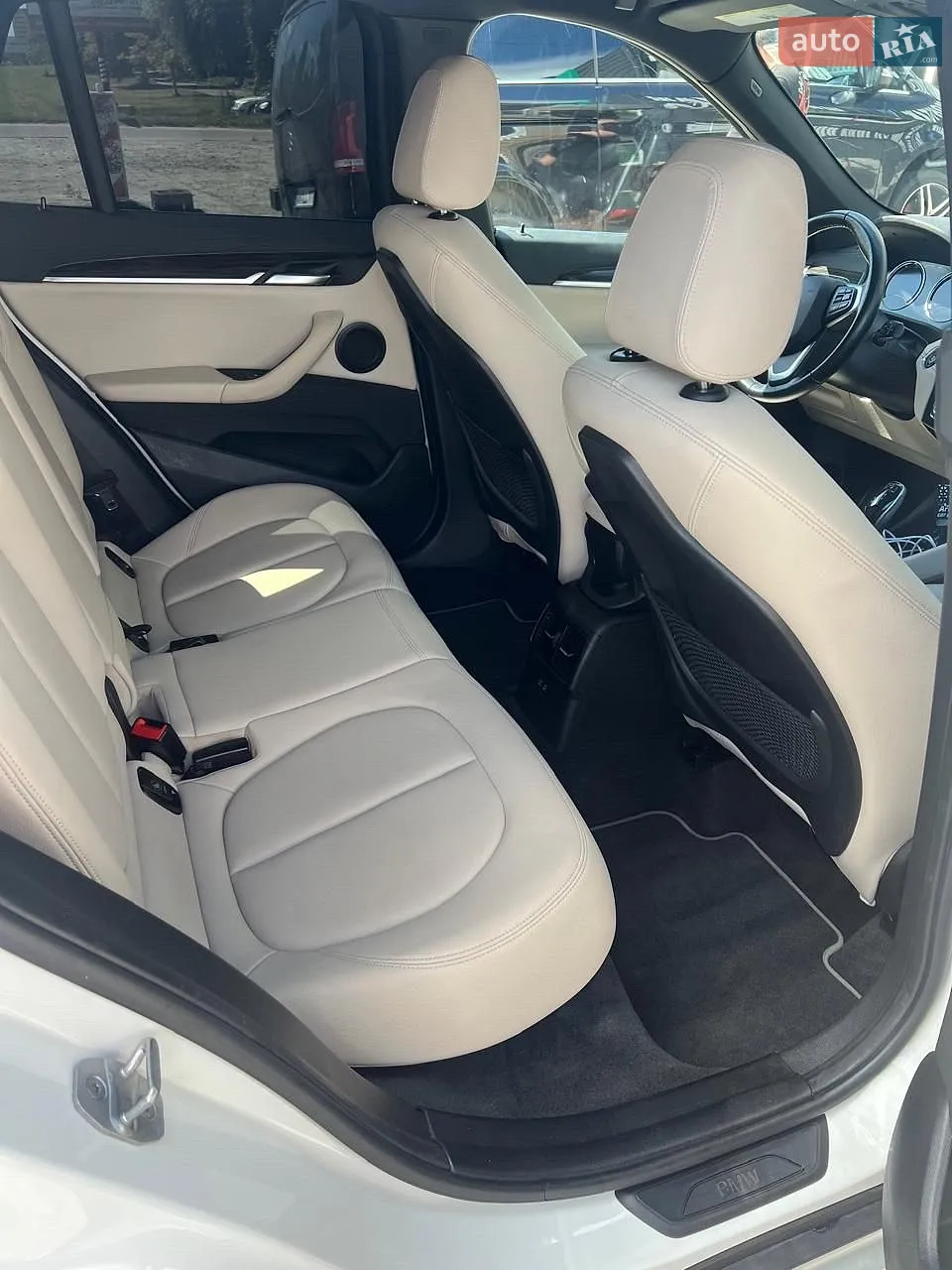 2021 BMW X1 - мініатюра 4