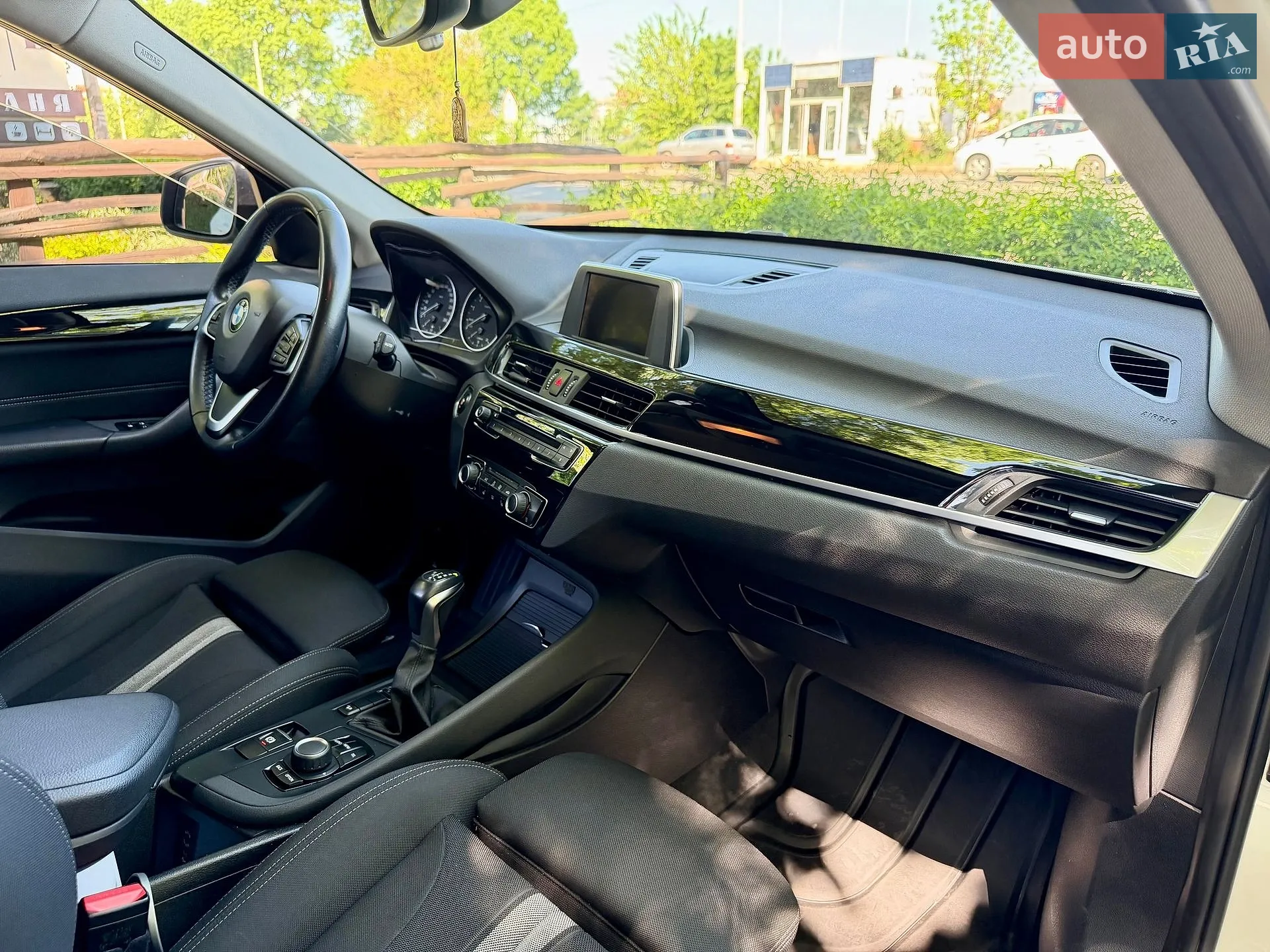 2016 BMW X1 - мініатюра 27