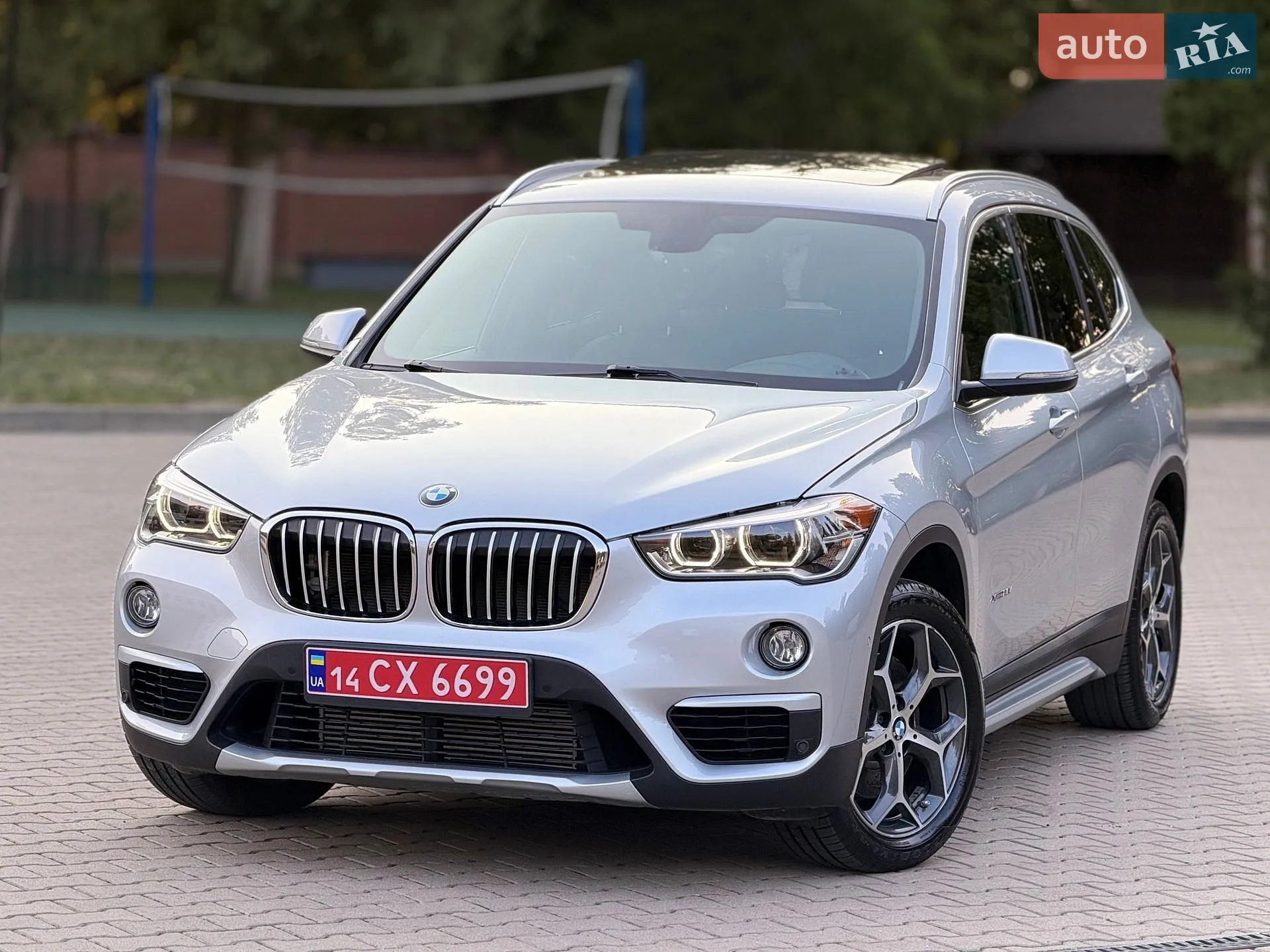 2016 BMW X1 - мініатюра 2