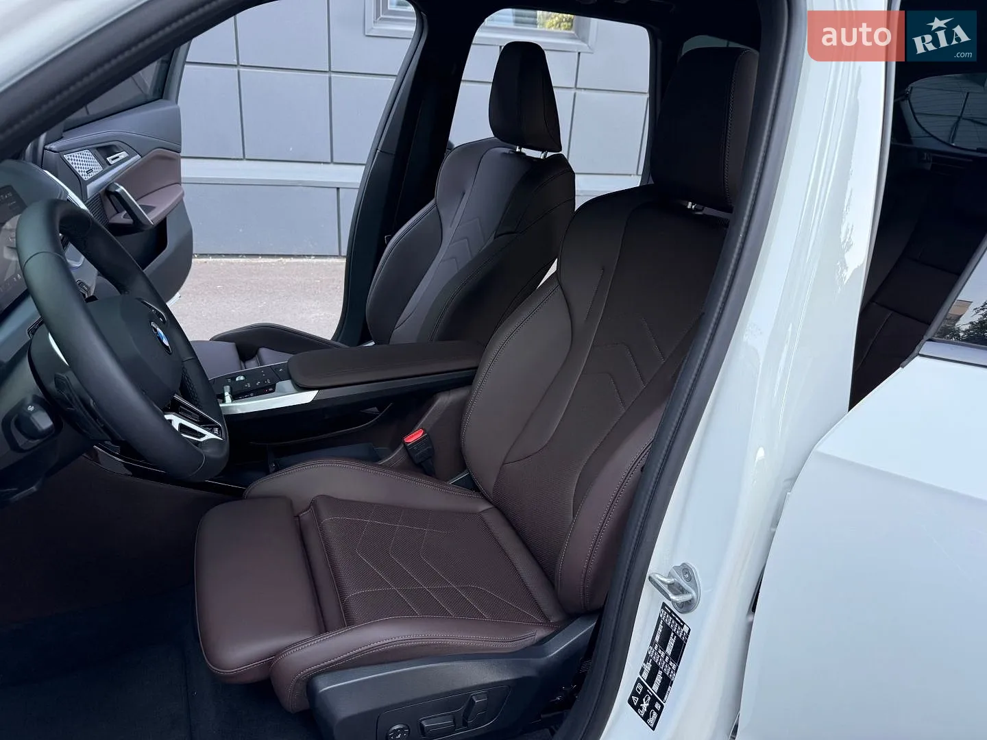 2025 BMW X1 - мініатюра 39