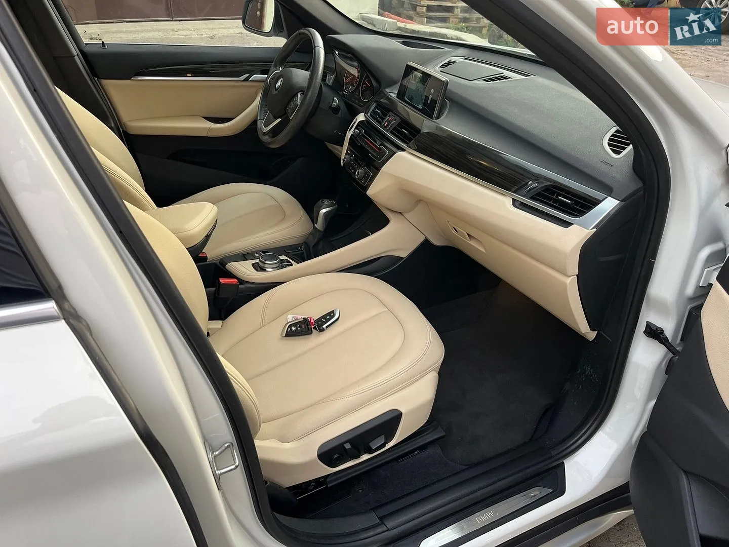 2016 BMW X1 - мініатюра 13