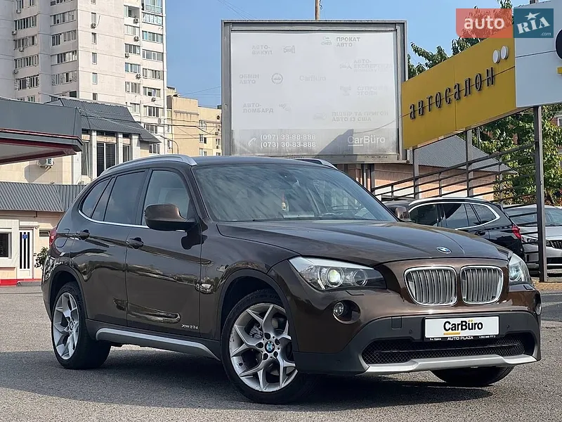 BMW X1 2011