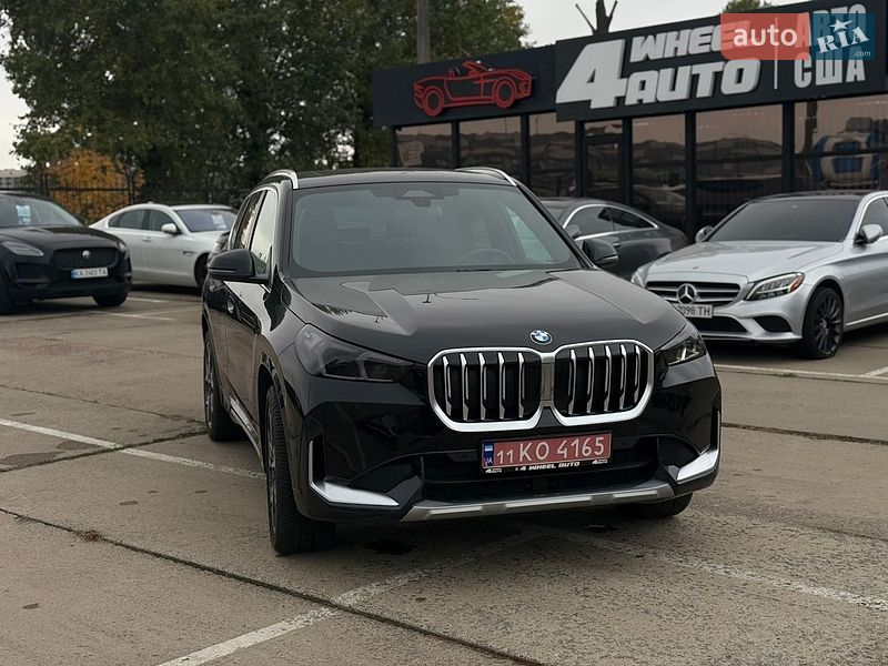 Внедорожник / Кроссовер BMW X1 2024 в Киеве