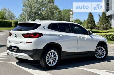 Позашляховик / Кросовер BMW X2 2022 в 