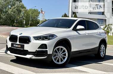 Позашляховик / Кросовер BMW X2 2022 в 