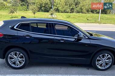 Внедорожник / Кроссовер BMW X2 2018 в 