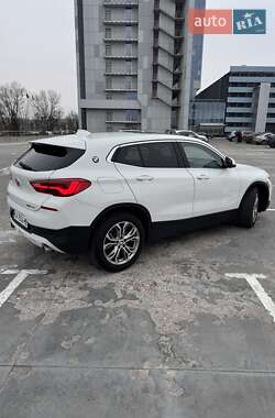 Внедорожник / Кроссовер BMW X2 2019 в 