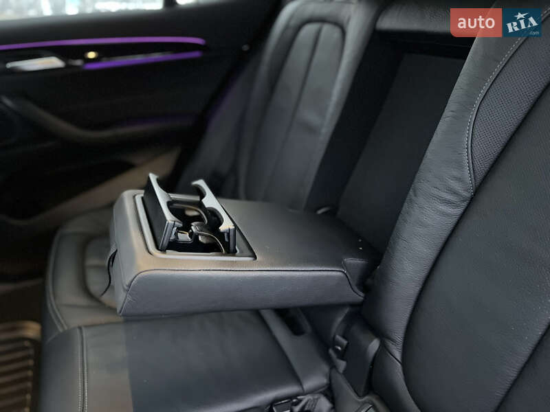 Внедорожник / Кроссовер BMW X2 2018 в Киеве