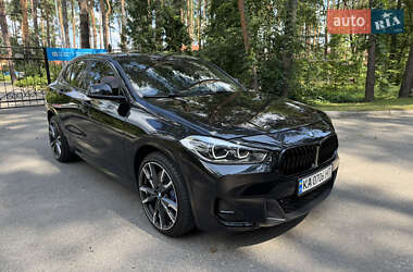 Внедорожник / Кроссовер BMW X2 2021 в 