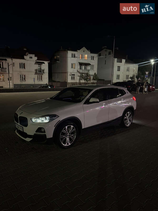 Внедорожник / Кроссовер BMW X2 2018 в Львове