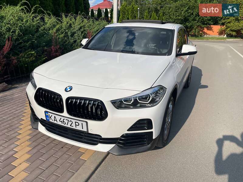 Внедорожник / Кроссовер BMW X2 2021 в Киеве