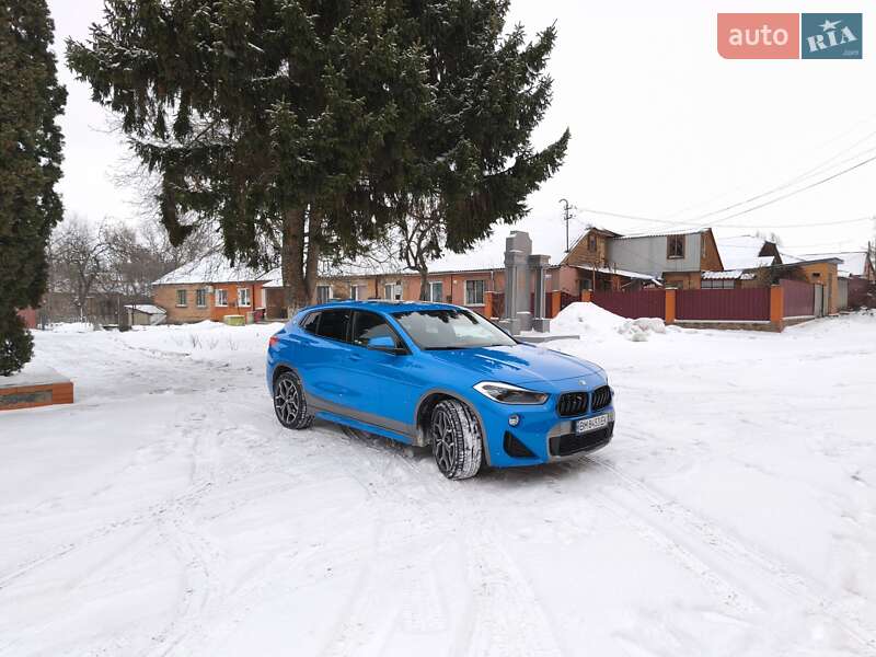 Внедорожник / Кроссовер BMW X2 2018 в Ромнах