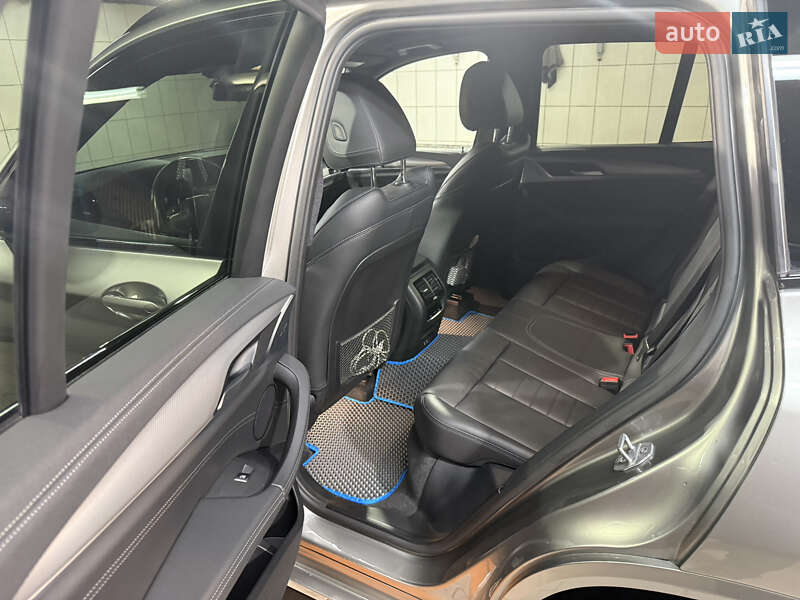Внедорожник / Кроссовер BMW X3 M 2020 в Киеве