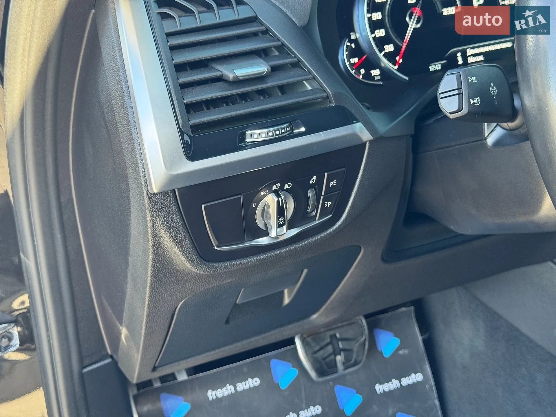 2019 BMW X3 M - мініатюра 15