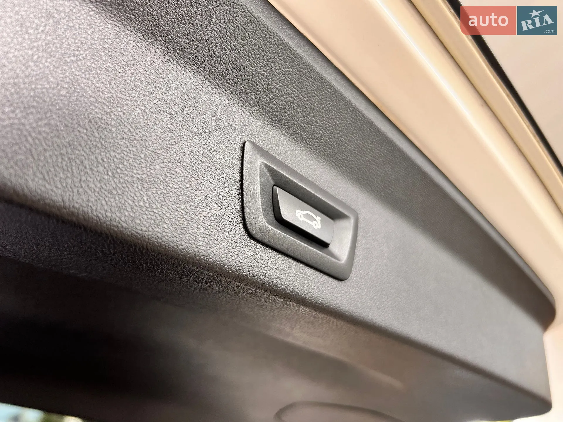2019 BMW X3 M - мініатюра 33