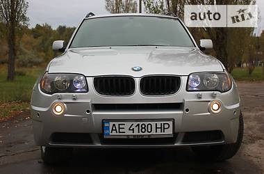Внедорожник / Кроссовер BMW X3 2004 в Каменском