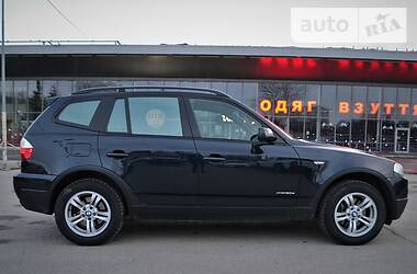 Позашляховик / Кросовер BMW X3 2009 в 