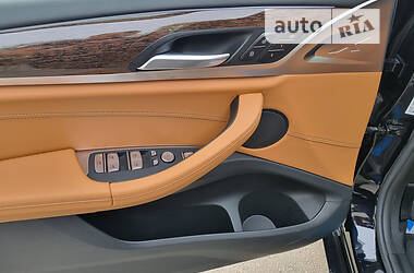 Позашляховик / Кросовер BMW X3 2021 в 