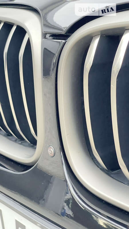 Внедорожник / Кроссовер BMW X3 2021 в Киеве