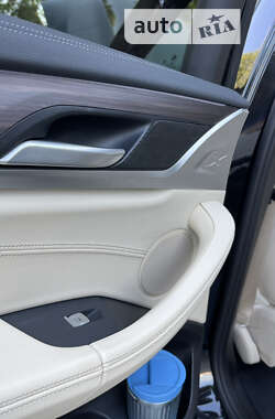 Внедорожник / Кроссовер BMW X3 2021 в 
