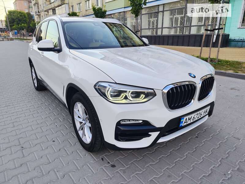 Внедорожник / Кроссовер BMW X3 2018 в Звягеле