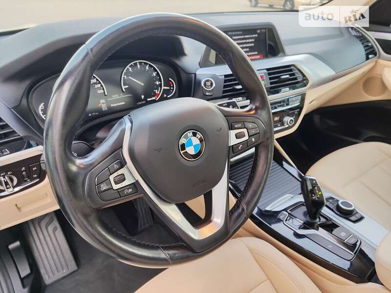 Внедорожник / Кроссовер BMW X3 2018 в Звягеле