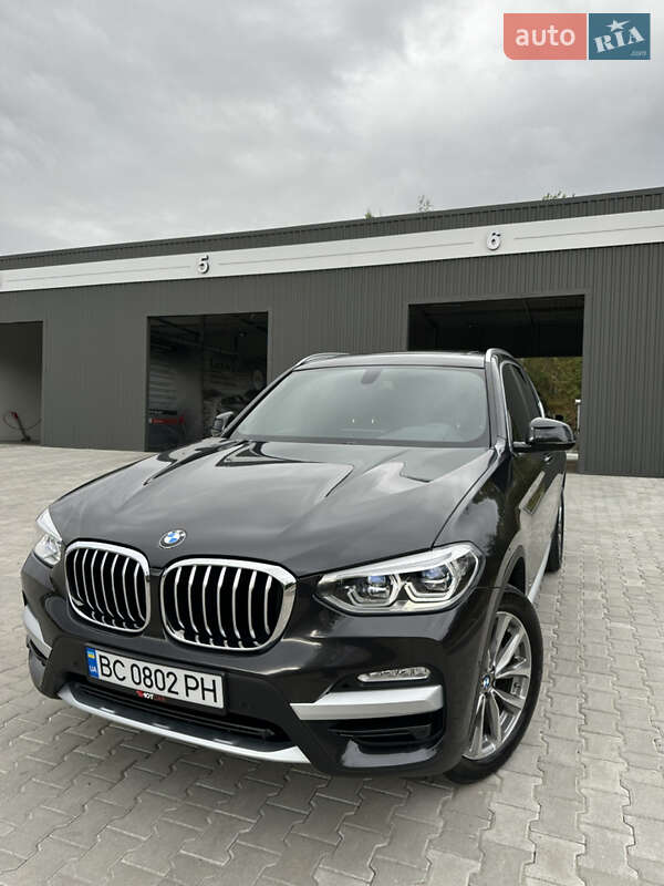 Внедорожник / Кроссовер BMW X3 2017 в 