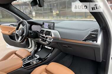 Позашляховик / Кросовер BMW X3 2020 в 