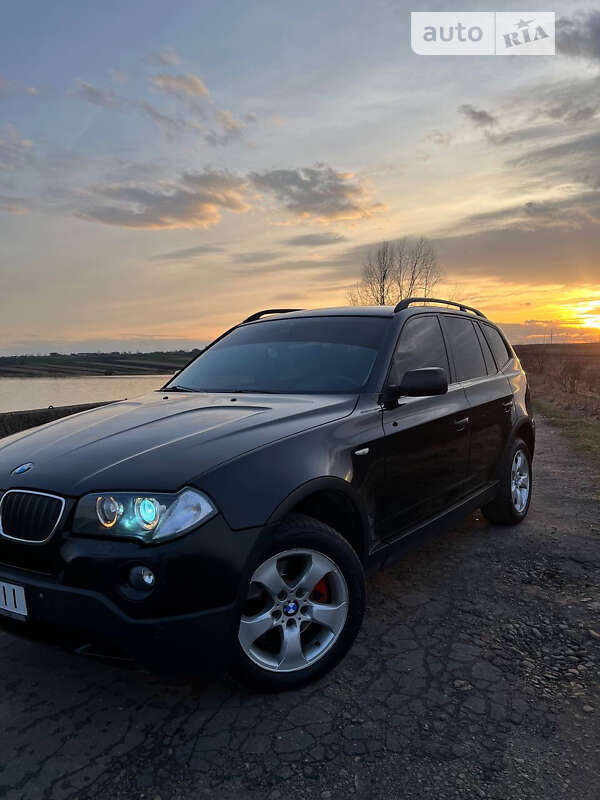 Внедорожник / Кроссовер BMW X3 2007 в Новояворовске