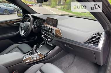 Позашляховик / Кросовер BMW X3 2019 в 