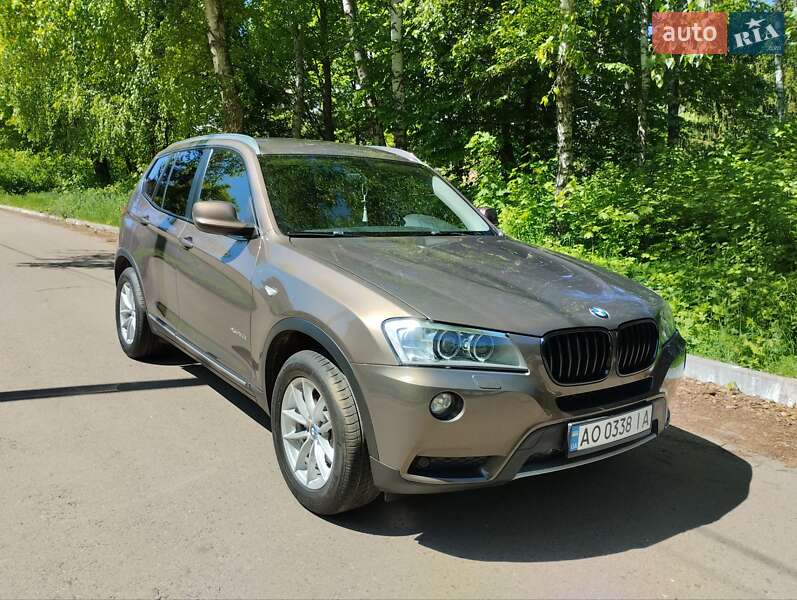 Внедорожник / Кроссовер BMW X3 2014 в 