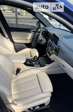 Внедорожник / Кроссовер BMW X3 2022 в 