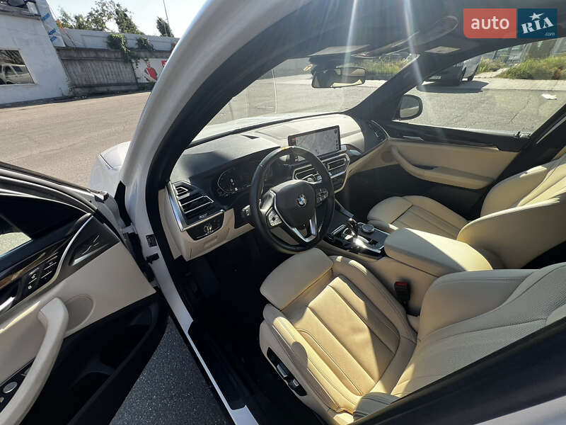 Внедорожник / Кроссовер BMW X3 2022 в Киеве