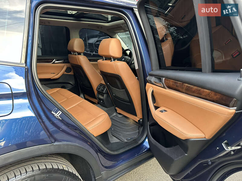 Внедорожник / Кроссовер BMW X3 2016 в Киеве