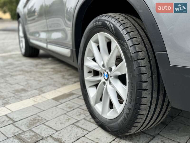 Внедорожник / Кроссовер BMW X3 2016 в Ужгороде