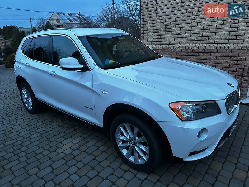 Позашляховик / Кросовер BMW X3 2012 в 