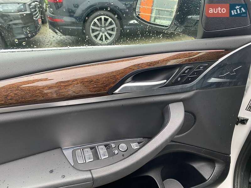 Внедорожник / Кроссовер BMW X3 2020 в Львове