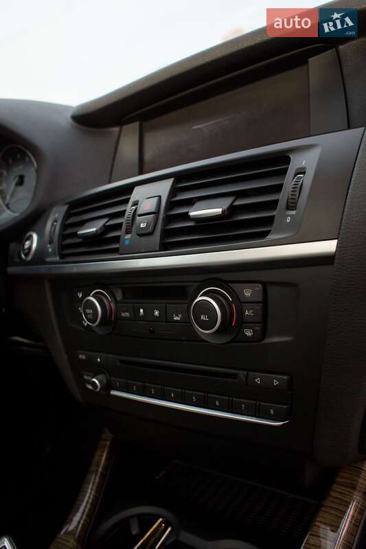 Внедорожник / Кроссовер BMW X3 2012 в Луцке