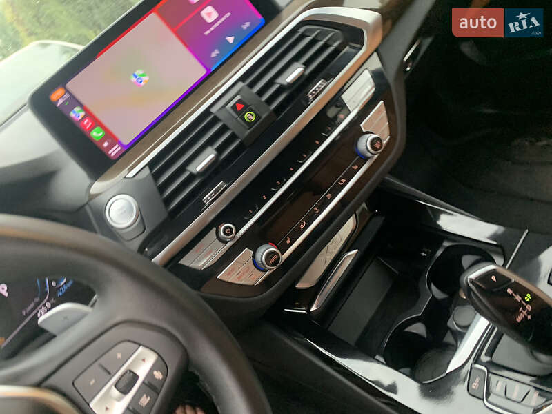 Внедорожник / Кроссовер BMW X3 2021 в Одессе