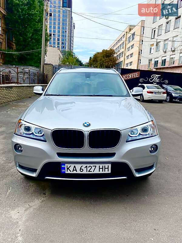 Внедорожник / Кроссовер BMW X3 2014 в Киеве
