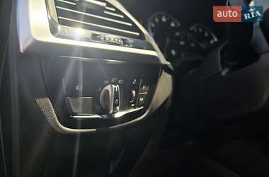 Внедорожник / Кроссовер BMW X3 2019 в 
