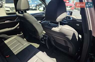 Внедорожник / Кроссовер BMW X3 2019 в 