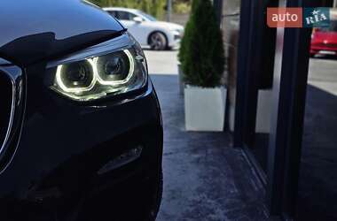 Внедорожник / Кроссовер BMW X3 2019 в 