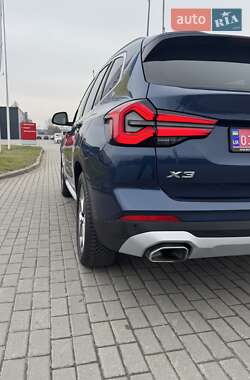 Позашляховик / Кросовер BMW X3 2021 в 