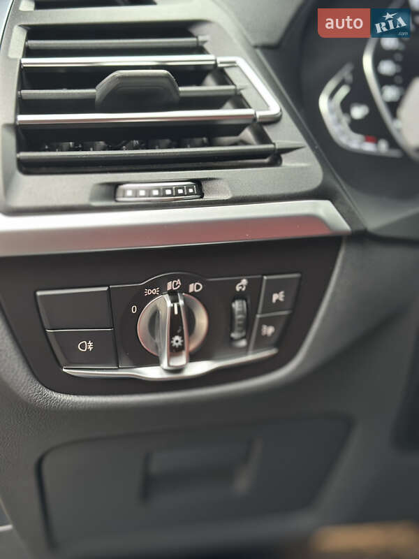 Внедорожник / Кроссовер BMW X3 2022 в Черновцах