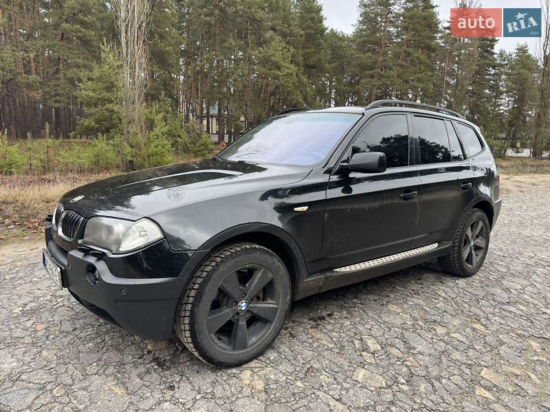 Внедорожник / Кроссовер BMW X3 2004 в Ахтырке