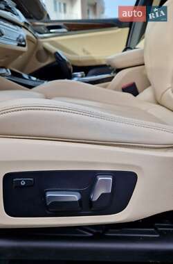 Позашляховик / Кросовер BMW X3 2018 в 